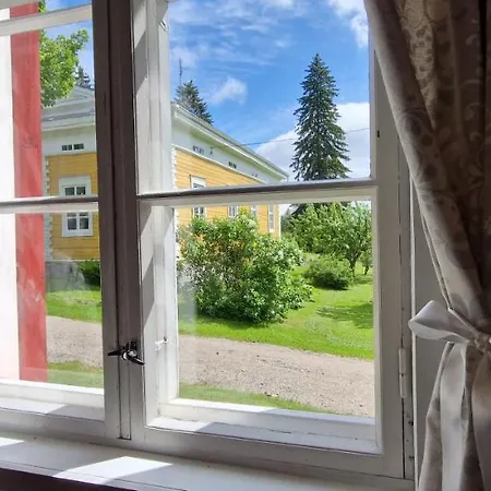 Tiittalan Kartano Hotel *